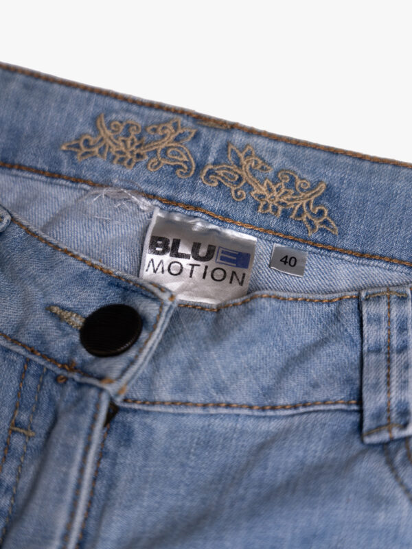 un 1.3 Light Blue Straight Fit Denim Jeans – Mid Rise