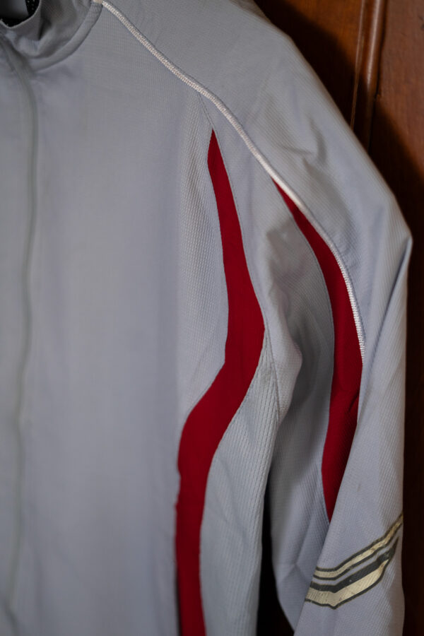DSC03900 Asics Track Jacket
