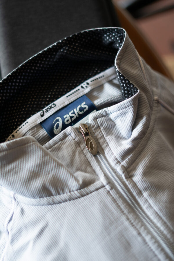 DSC03904 Asics Track Jacket